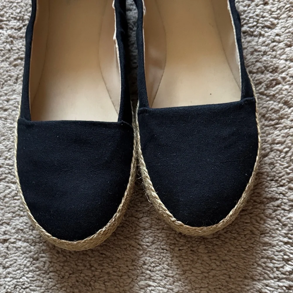 Easy Spirit e360 Black Espadrille Flats. Size 8. NWT.